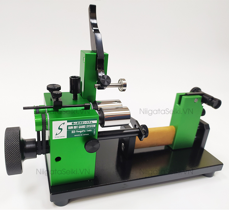 Máy do độ đồng tâm Niigata Seiki ROG-223SS (giá đỡ trục)